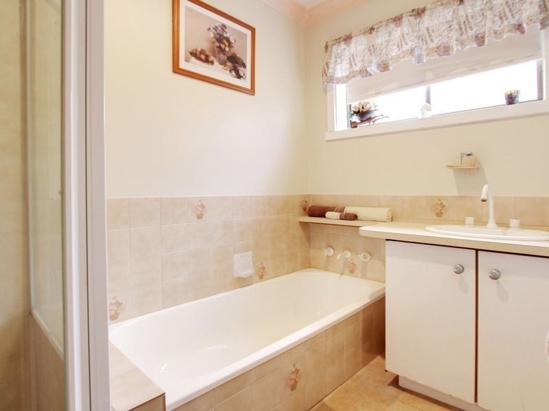 16 Williams Street, Heyfield VIC 3858