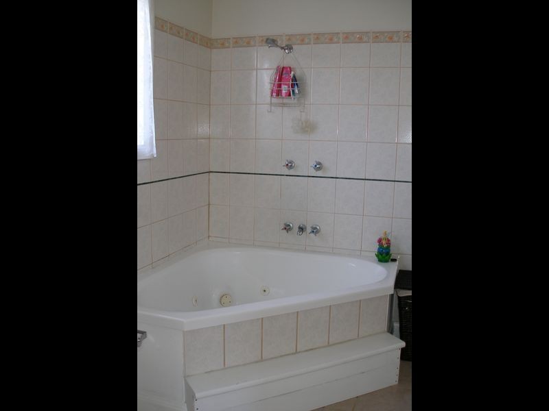 26 Bruce Street, Heyfield VIC 3858