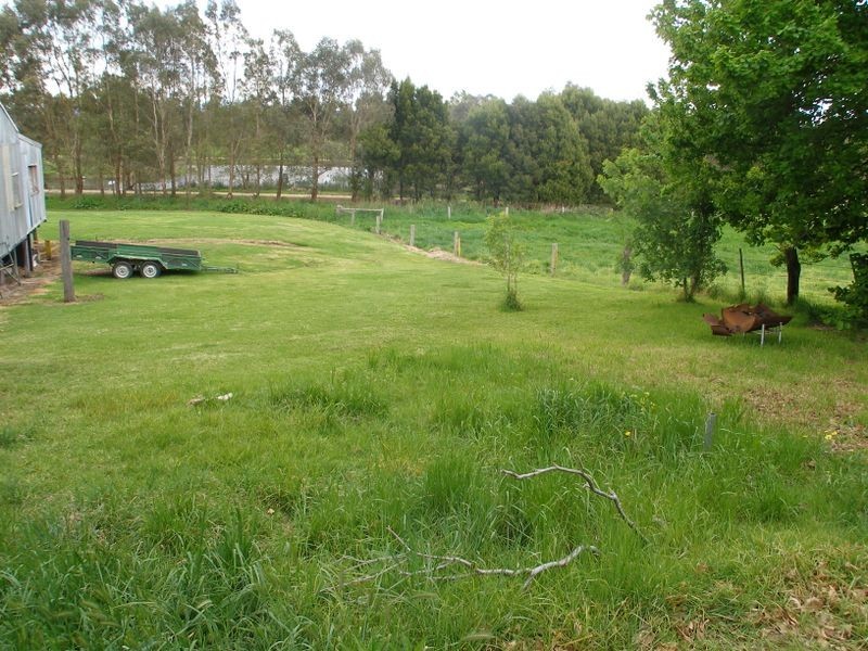 1&2 44 Davis Street, Heyfield VIC 3858