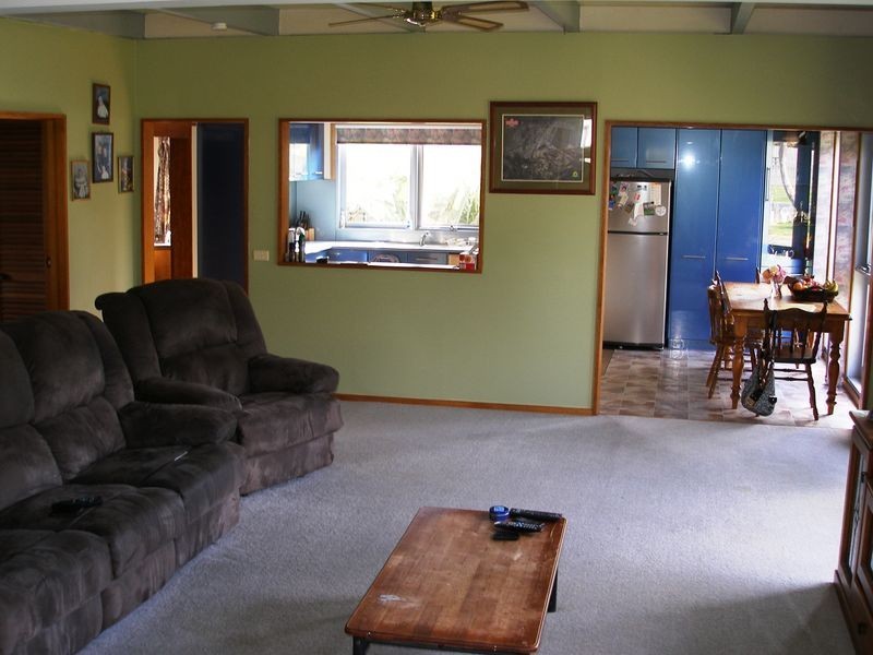 8 Mills Street, Heyfield VIC 3858