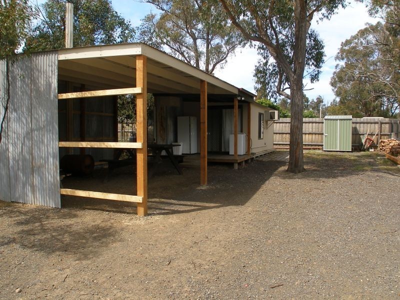 5 Narrobuk Street, Coongulla VIC 3860