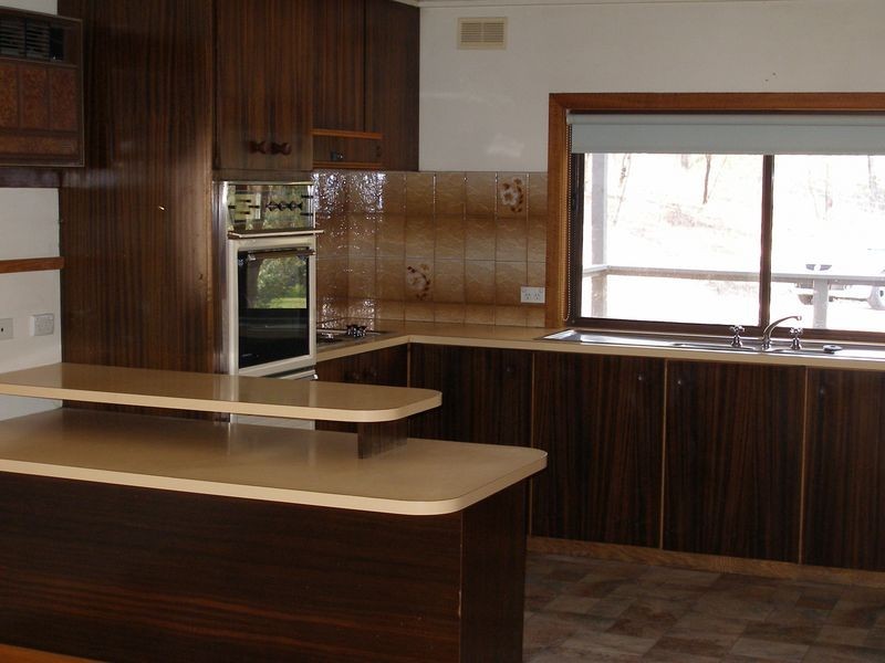 100 Commercial Road, Heyfield VIC 3858