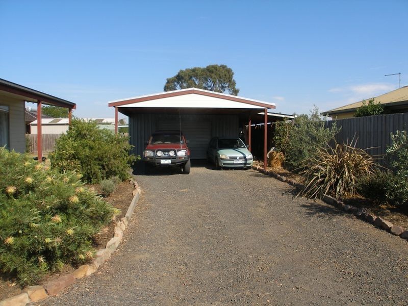 15 Weir Road, Heyfield VIC 3858