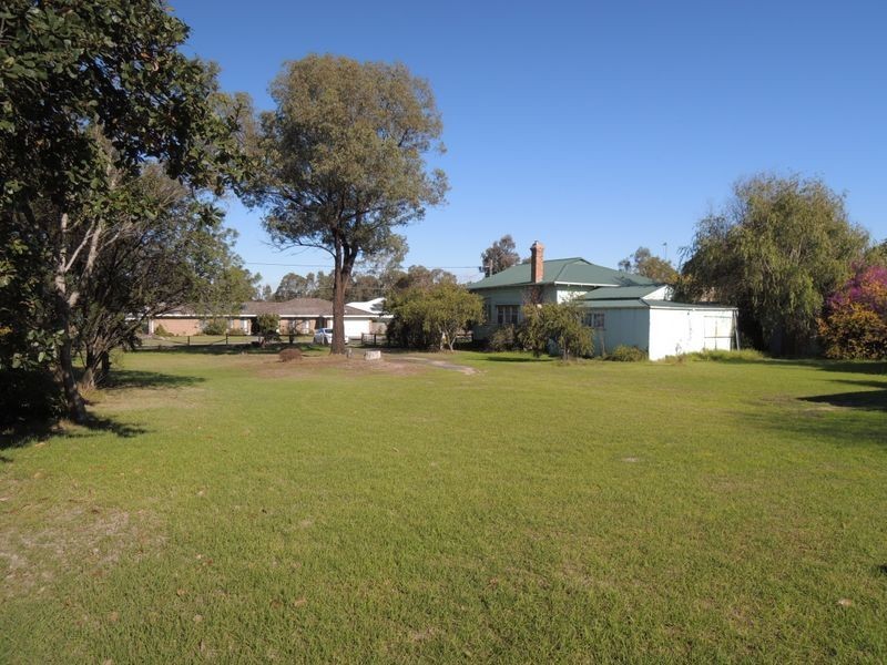 5 Bruce Street, Heyfield VIC 3858