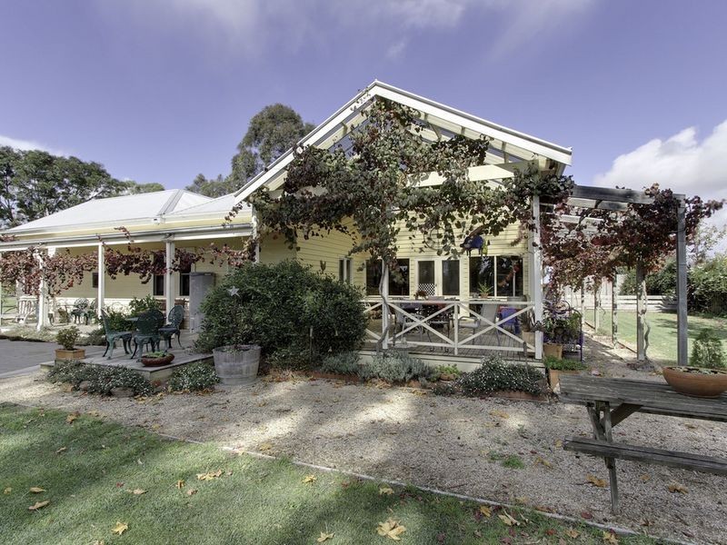 598 Riverview Road, Heyfield VIC 3858