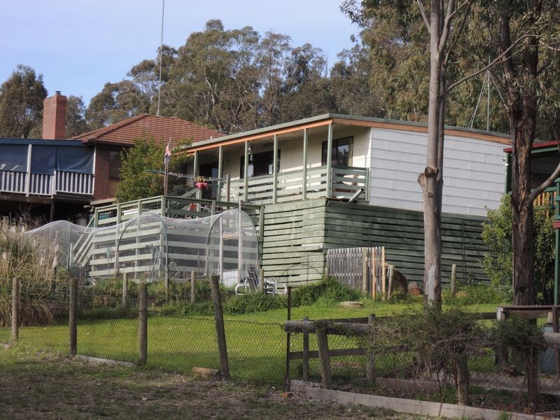 4 Lakeview Drive, Glenmaggie VIC 3858