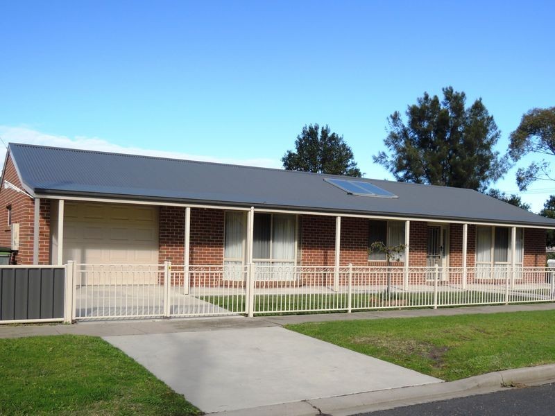 4 Anderson Street, Heyfield VIC 3858