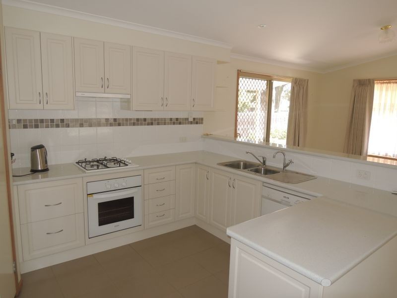 4 Anderson Street, Heyfield VIC 3858
