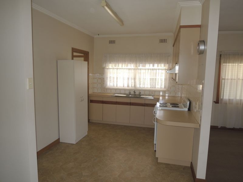 2 Pearson Street, Heyfield VIC 3858