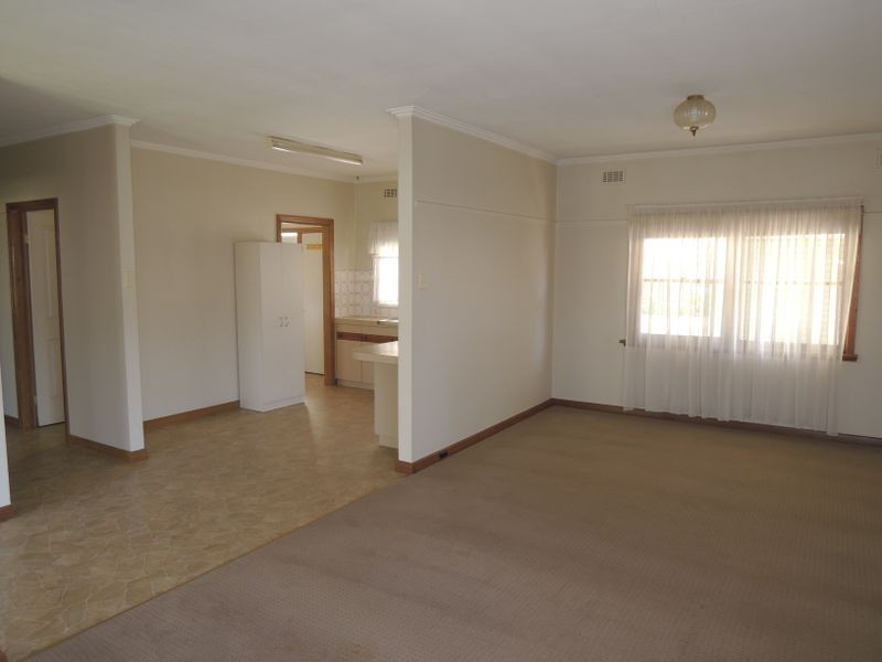 2 Pearson Street, Heyfield VIC 3858
