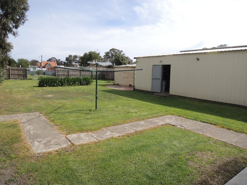 2 Pearson Street, Heyfield VIC 3858