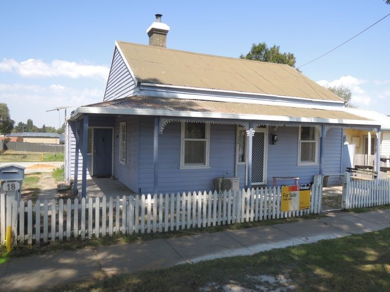 18 Macfarlane Street, Heyfield VIC 3858