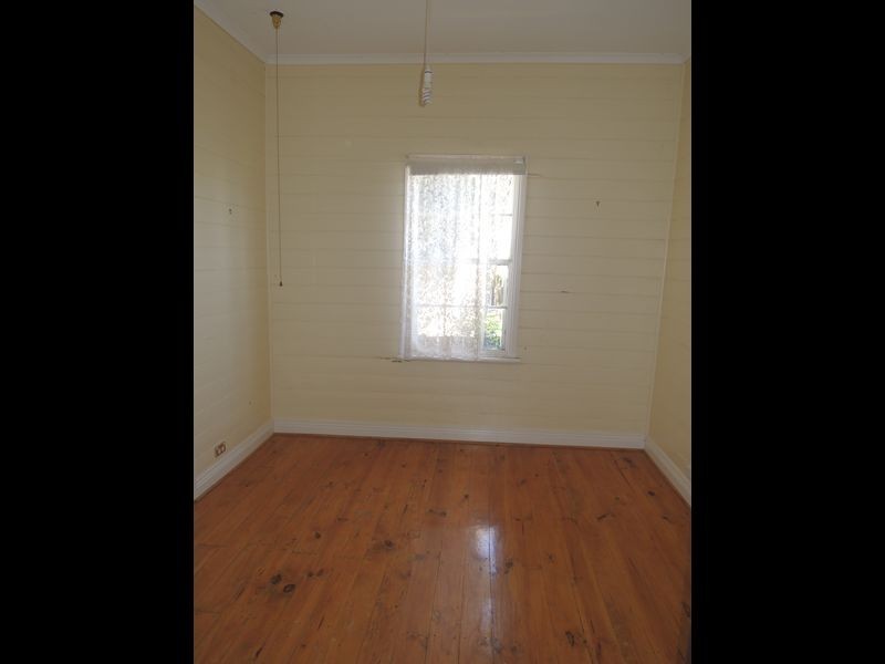 18 Macfarlane Street, Heyfield VIC 3858