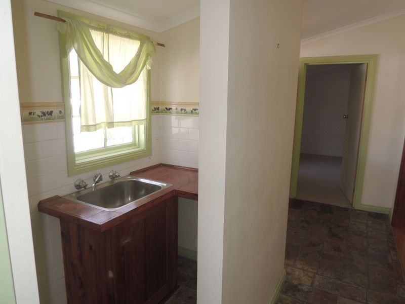 18 Macfarlane Street, Heyfield VIC 3858