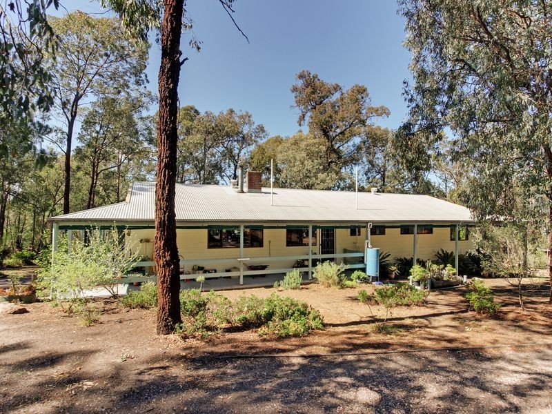 31 Nerrigundah Drive, Glenmaggie VIC 3858