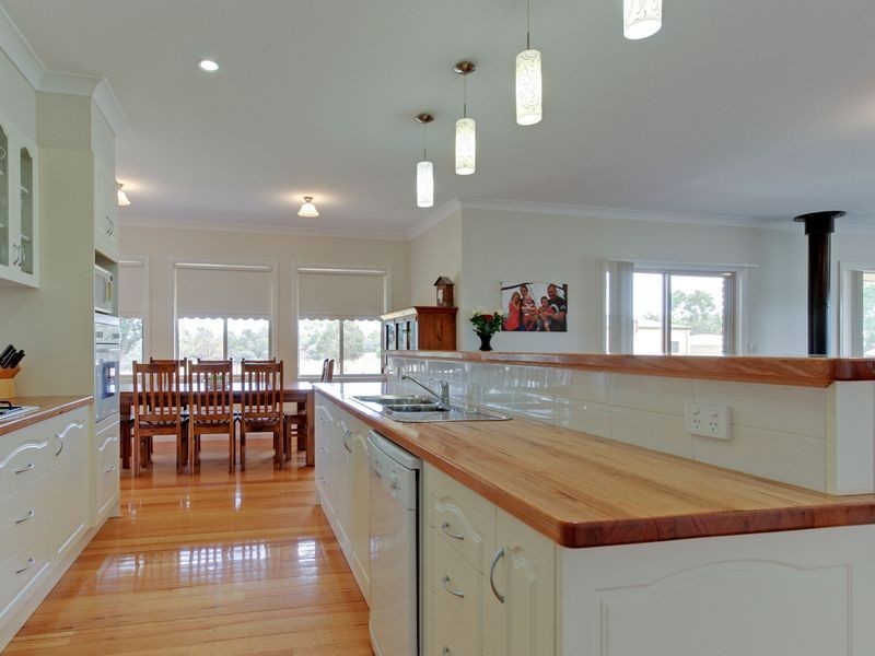 114 Mustons Lane, Heyfield VIC 3858