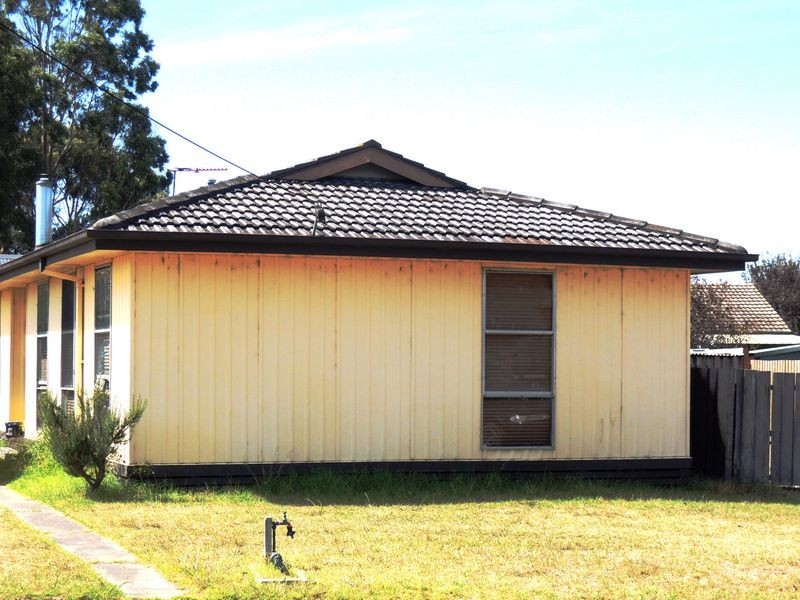 4 Graves Court, Heyfield VIC 3858