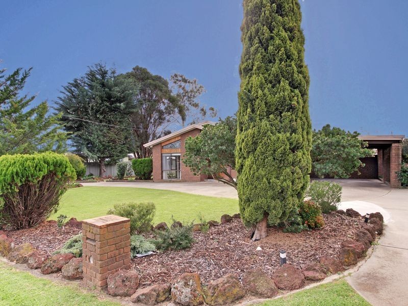 33 Bruce Street, Heyfield VIC 3858