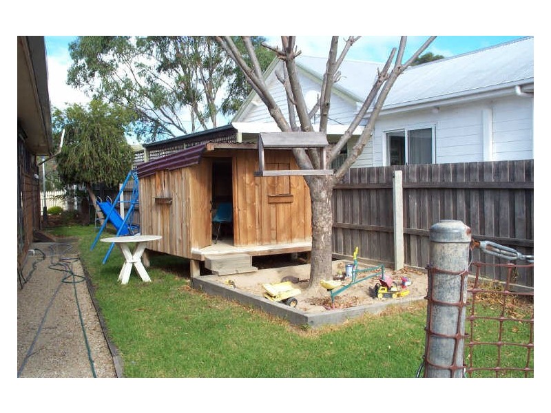 27 Maffra Road, Heyfield VIC 3858