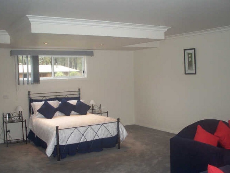 1 Nerrigundah Drive, Glenmaggie VIC 3858