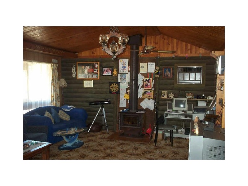 17 Anderson Street, Heyfield VIC 3858