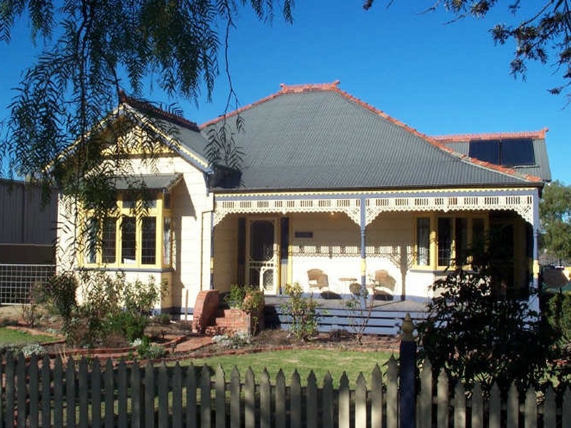 20 Macfarlane Street, Heyfield VIC 3858