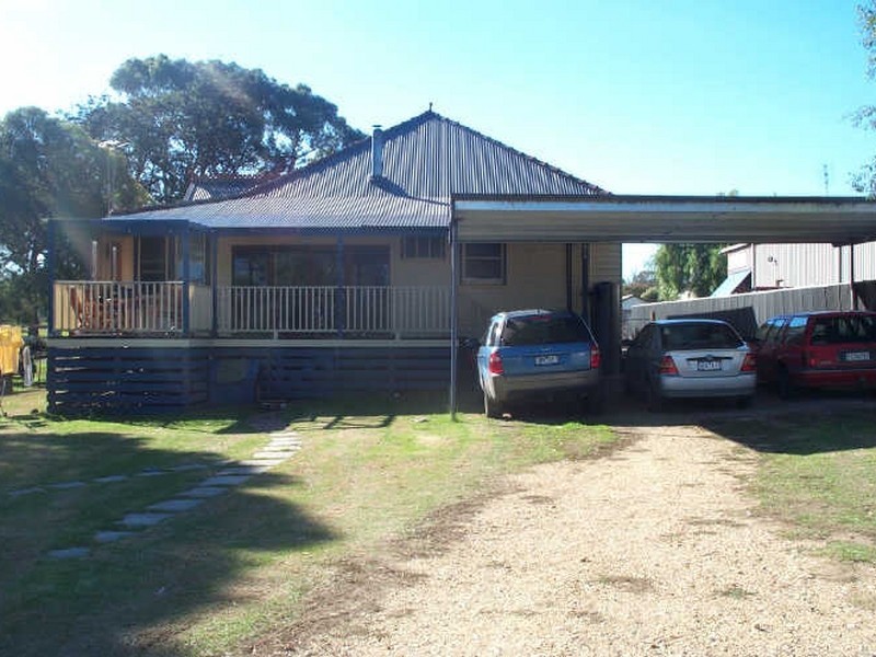 20 Macfarlane Street, Heyfield VIC 3858