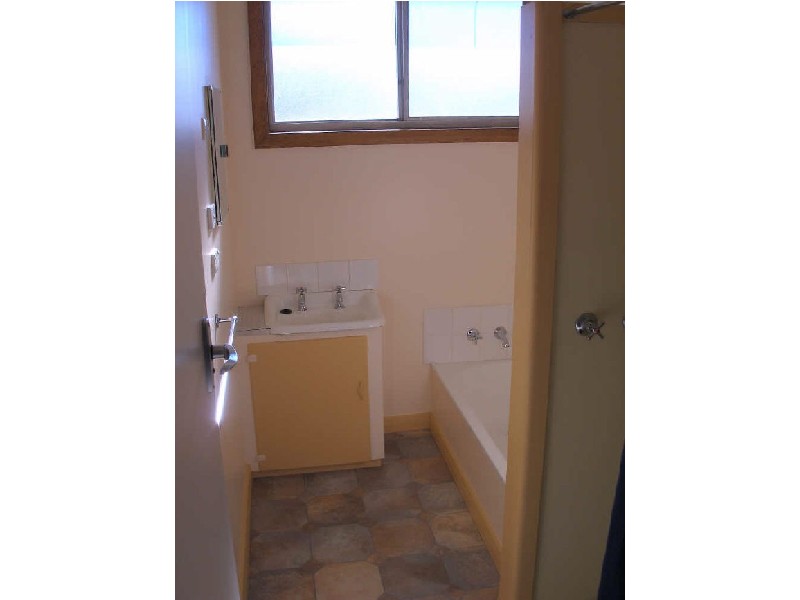 1 McEwan Street, Cowwarr VIC 3857