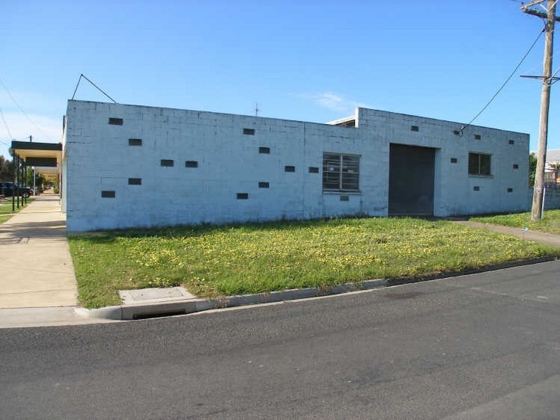 81 Temple Street, Heyfield VIC 3858