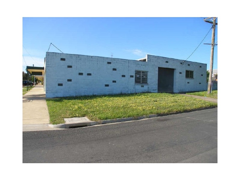 81 Temple Street, Heyfield VIC 3858