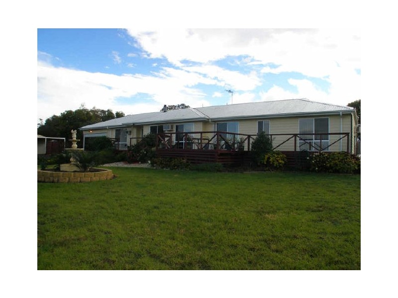 134 Mustons Lane, Heyfield VIC 3858