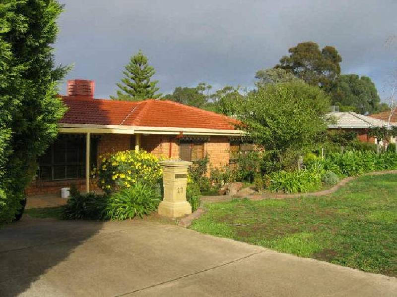 27 Cedric Avenue, Redwood Park SA 5097