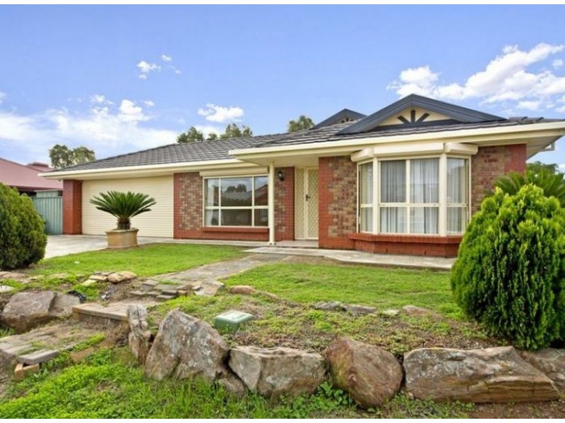 18 Willowbrook Place, Paralowie SA 5108