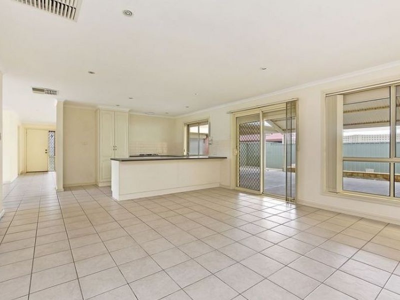 18 Willowbrook Place, Paralowie SA 5108