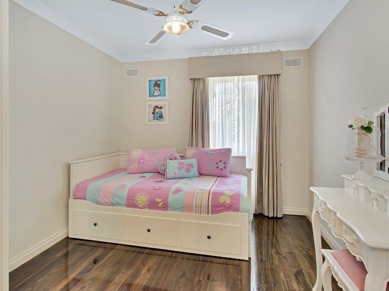 12 Linden Road, Highbury SA 5089