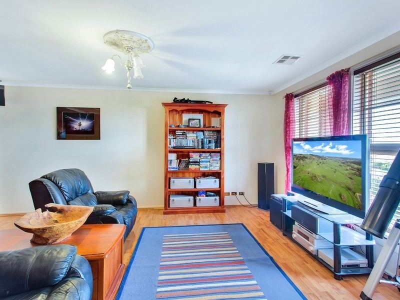 15 Cambridge Terrace, Hillbank SA 5112