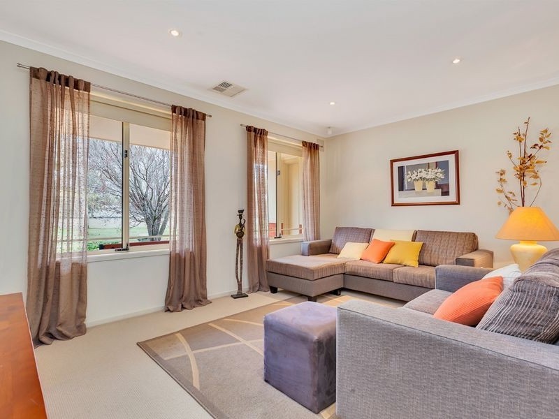6 Gleeson Grove, Evanston Park SA 5116