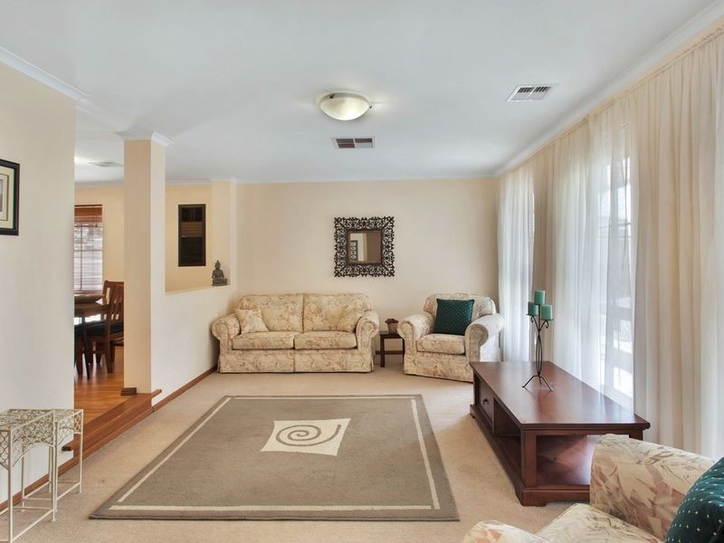 31 Mayfred Avenue, Hope Valley SA 5090