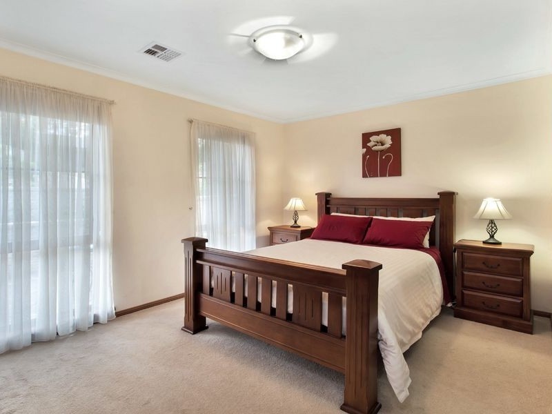 31 Mayfred Avenue, Hope Valley SA 5090