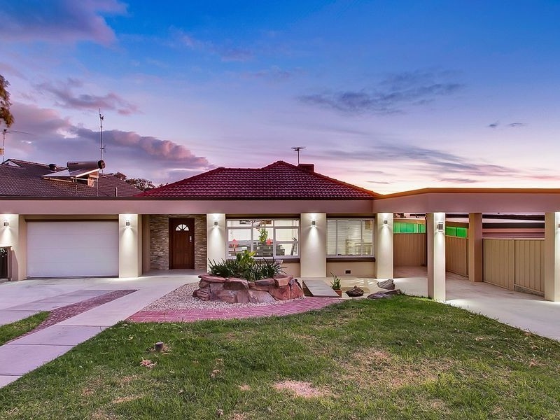 23 Rialto Avenue, Para Hills SA 5096