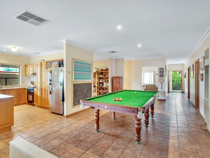 3 Montrose Avenue, Para Hills SA 5096