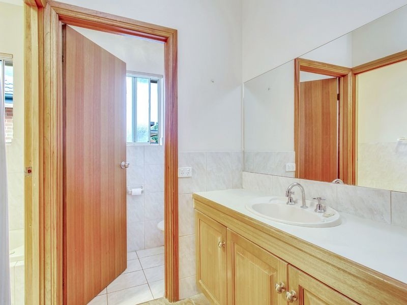 3 Montrose Avenue, Para Hills SA 5096