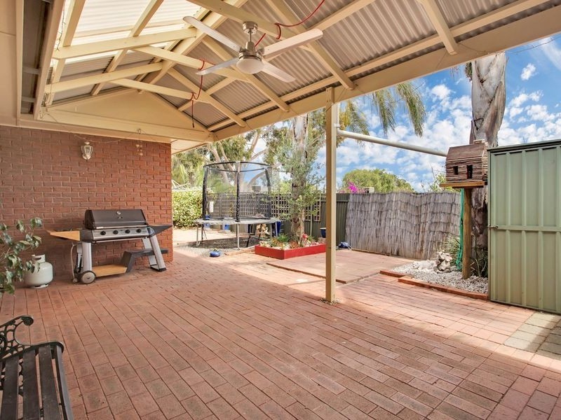 3 Montrose Avenue, Para Hills SA 5096