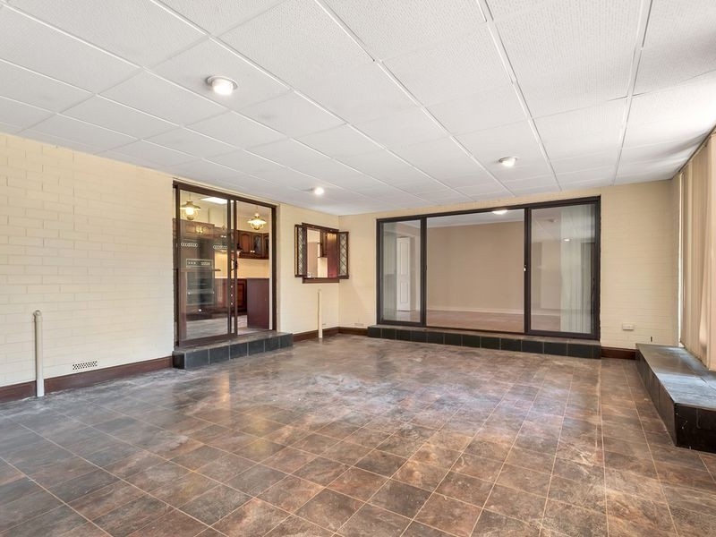 4 Tareena Street, Ridgehaven SA 5097