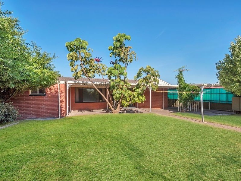 4 Tareena Street, Ridgehaven SA 5097