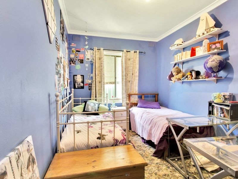 2 Meadowvale Road, Modbury SA 5092