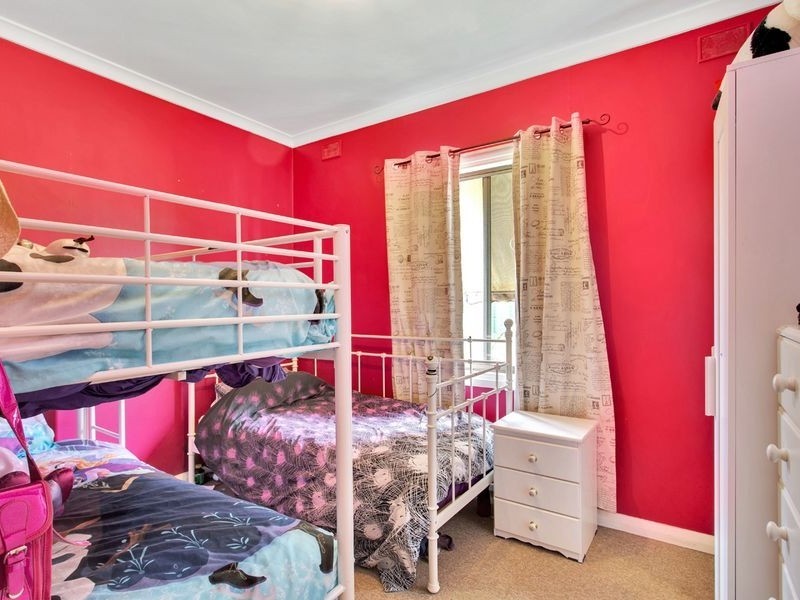 2 Meadowvale Road, Modbury SA 5092