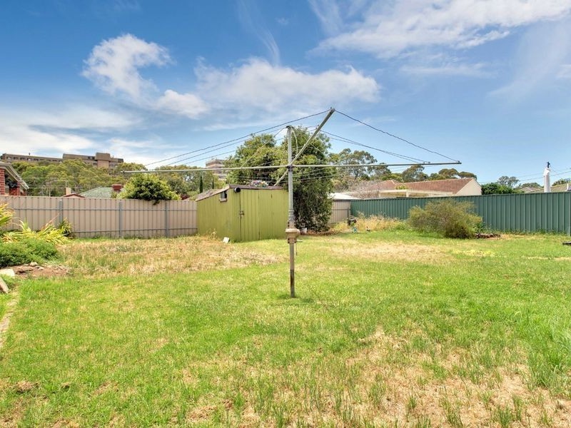 2 Meadowvale Road, Modbury SA 5092