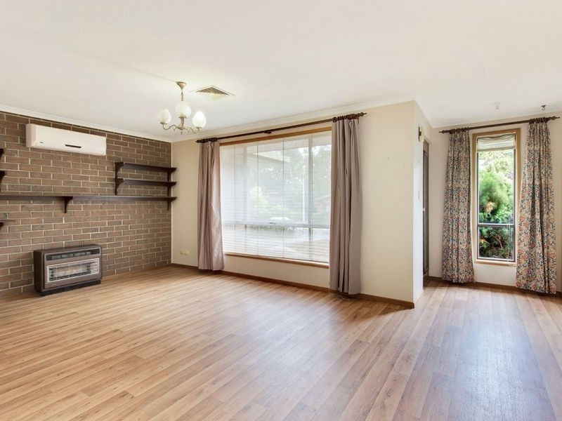 1/33 Doxiadis Street, St Agnes SA 5097