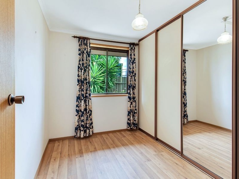 1/33 Doxiadis Street, St Agnes SA 5097